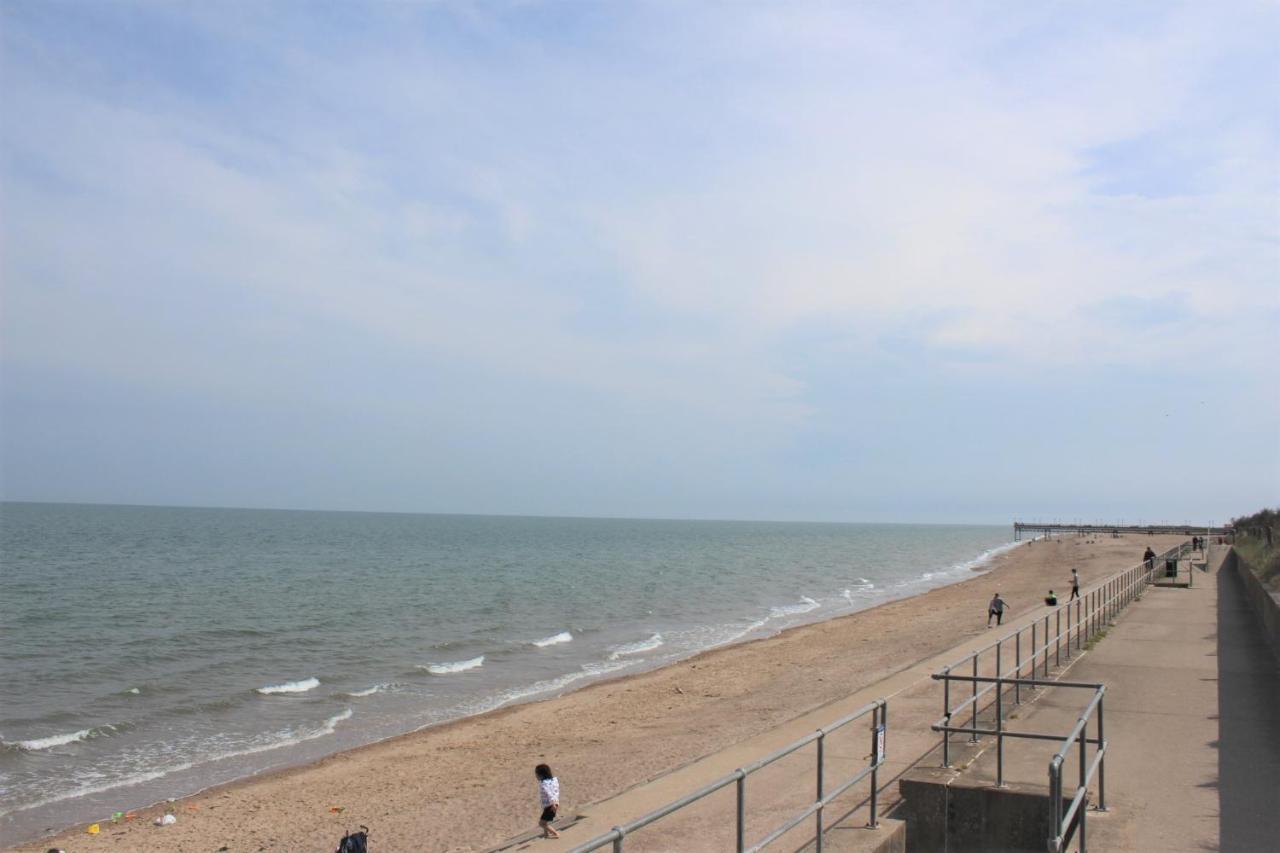 The Grand Hotel Skegness Exterior photo