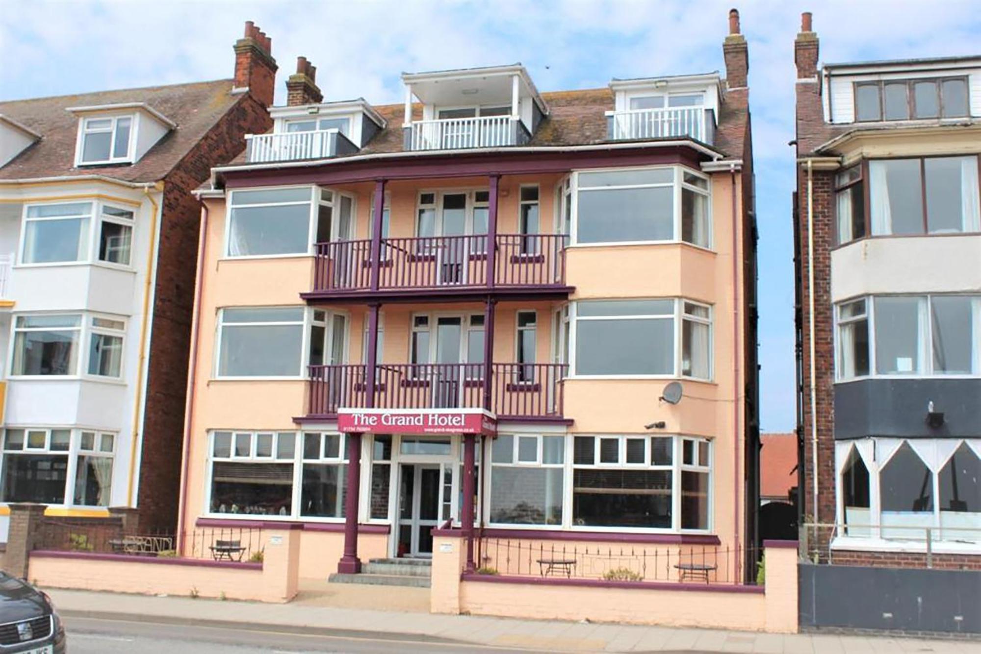 The Grand Hotel Skegness Exterior photo